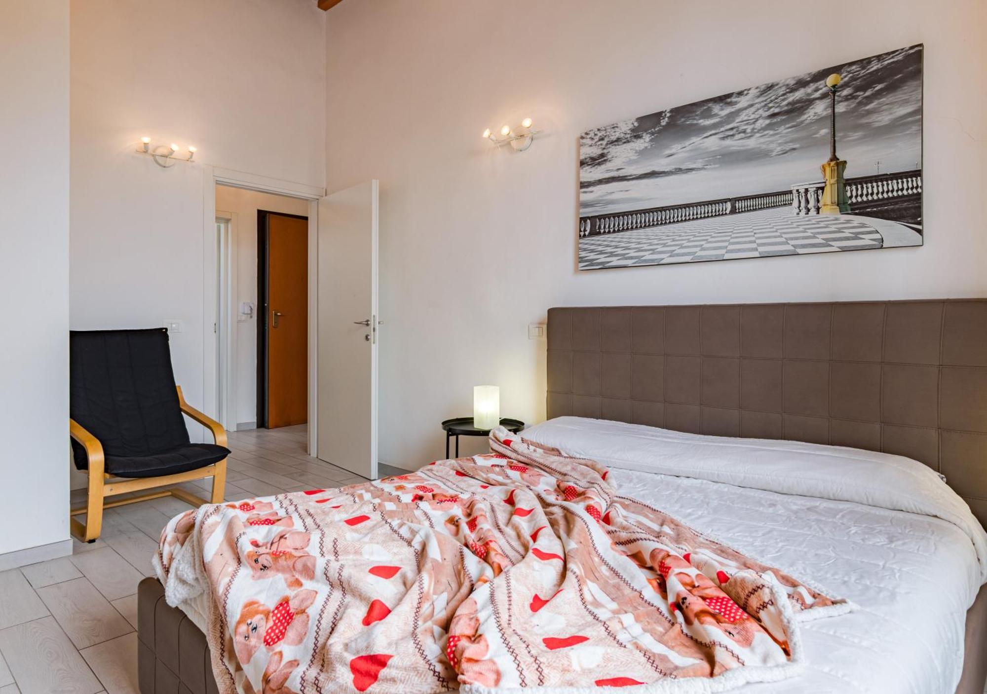 Casa Mya-Relax Al Porto, Wifi Veloce E Clima Apartment Livorno Exterior photo